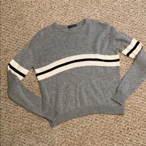 Brandy Melville grey/cream/blk stripes sweater